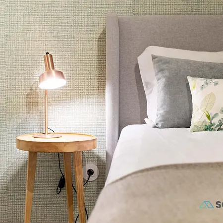 Stylish Triplex Next To Ribeira * Porto