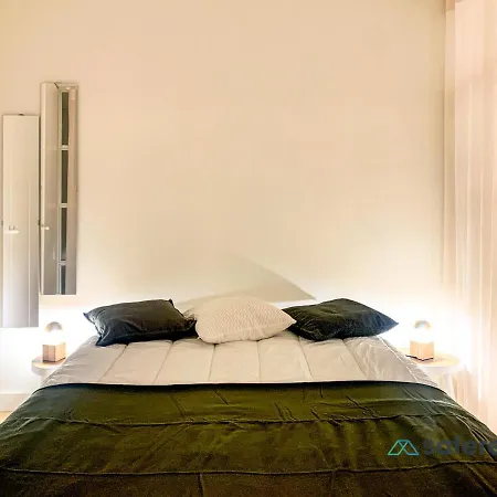 Stylish Triplex Next To Ribeira