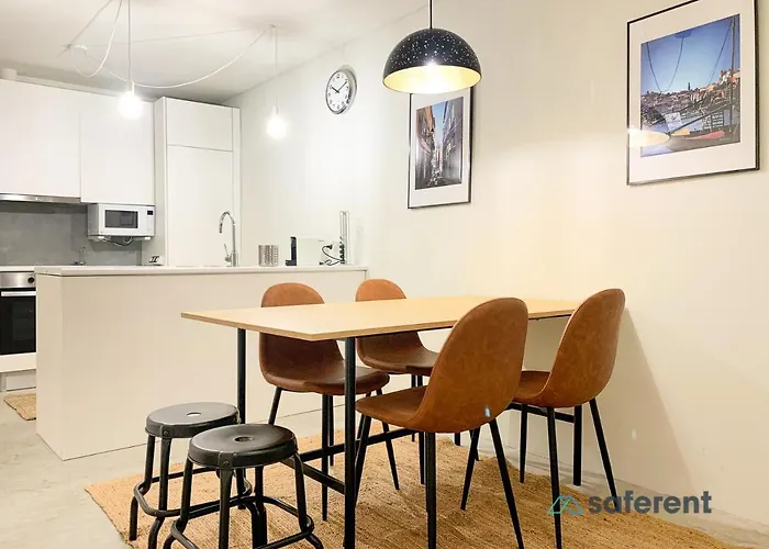 Stylish Triplex Next To Ribeira *