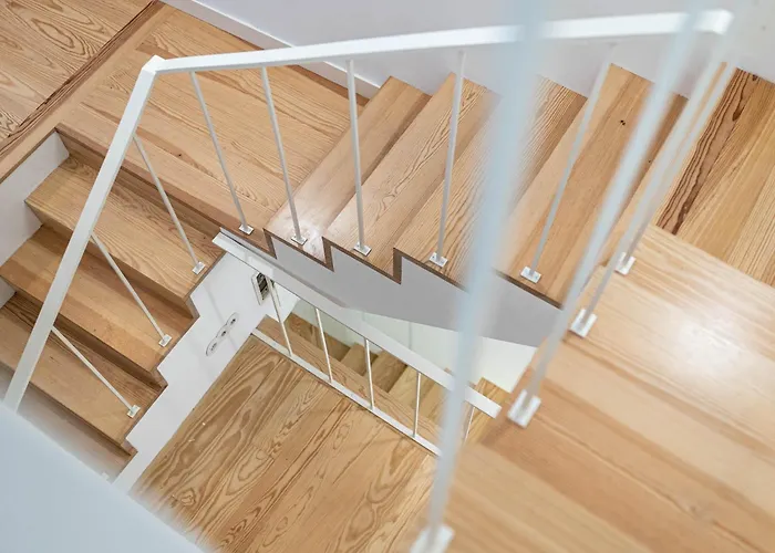 Stylish Triplex Next To Ribeira Apartment *